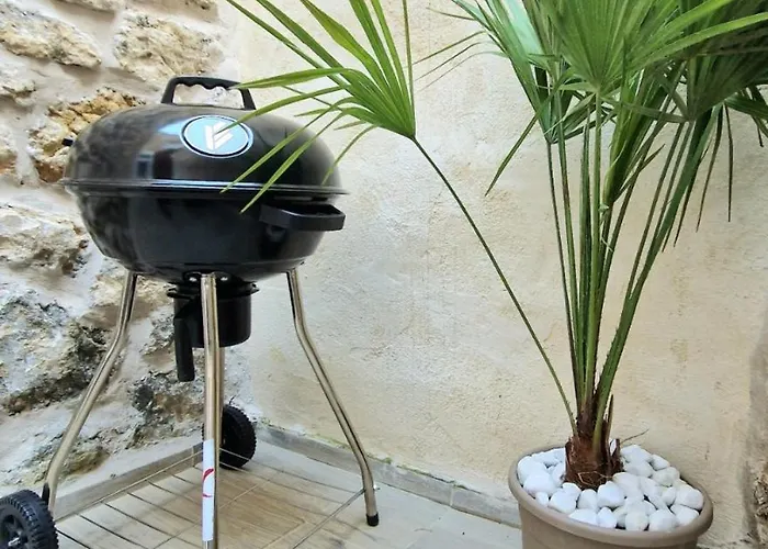 Proche Nausicaa, Gare & Remparts, Spacieuse Maison 3 Chambres, Cour Privee, Parking Gratuit, Adaptee Aux Velos Ferienhaus