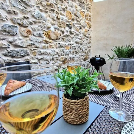 Semesterbostad Proche Nausicaa, Gare & Remparts, Spacieuse Maison 3 Chambres, Cour Privee, Parking Gratuit, Adaptee Aux Velos